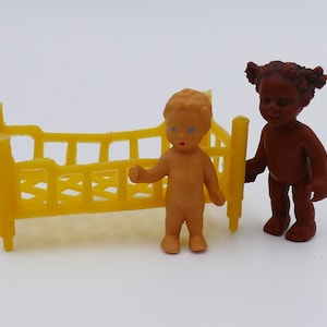 Vintage 1960&#39;s Doll House Accessories Furniture Miniature Figurines Children