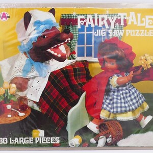 Vintage 30 Piece Little Red Riding Hood Board Jigsaw Puzzle
