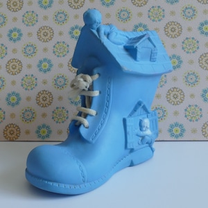 1960&#39;s Blue rubber &#39;Old woman who lived in the shoe&#39; Squeaky Toy