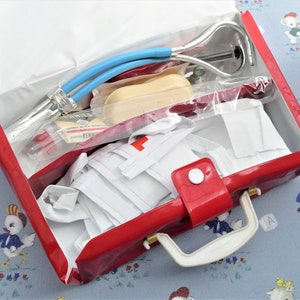 Vintage Doctor&#39;s Bag Playset Hospital Nurse First Aid Medical Pretend Play