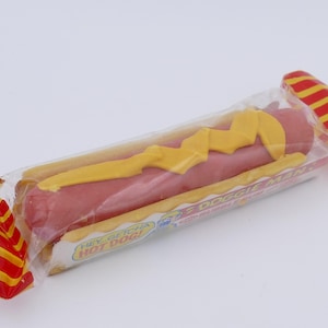 Vintage Unopened Doggie Man Hey Getcha Hot Dog Bubble Gum Candy Original Wrapper Packaging USA