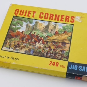 1950&#39;s Vintage 240 Piece Jigsaw Puzzle Castle on the Hill Original Packaging Complete Tower Press England