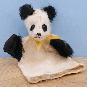 Vintage 1950&#39;s Mohair Panda Bear Hand Puppet Sooty and Soo Hand Puppet