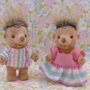 1980&#39;s Vintage Forest Families Hedgehog Boy Girl