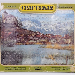1960&#39;s Craftsman 200 Piece Wood Jigsaw Puzzle Hand Cut Condor Toys England New Complete