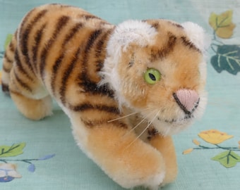 STEIFF キャメル オン ピンクッション - EAN 420474 - 5-1/2