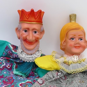 Vintage Mister Rogers Neighborhood Land Of Make Believe Fairytale Hand Puppets King Queen