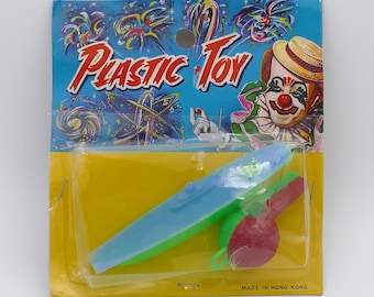 Oryginalne plastikowe gwizdki z lat 60. XX wieku, Hongkong