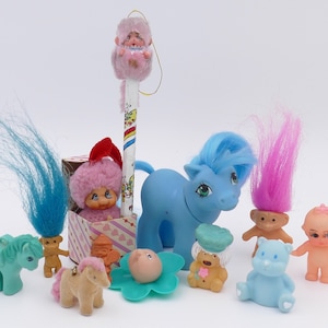 1980&#39;s Novelty Toy Collection Cabbage Patch Monchhichi Strawberry Shortcake Kewpie My Little Pony Troll