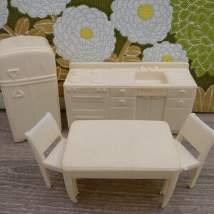 1950&#39;s Pretend Play Toy Dollhouse Kitchen Furniture Fridge Sink Stove