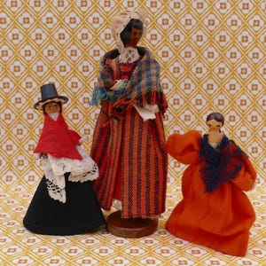 Lot of Three Vintage Handmade Peg Folk Art Heritage Dolls