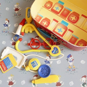 Vintage Doctor&#39;s Bag Playset Hospital Nurse First Aid Medical Pretend Play