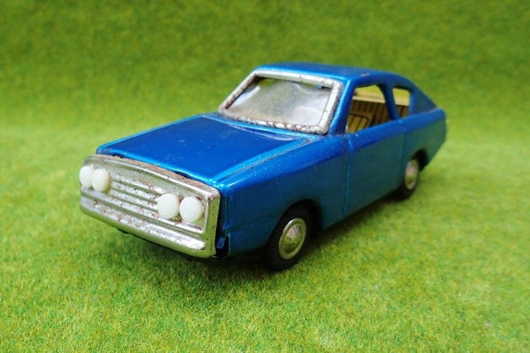Modern Sedan MF 234 ブリキ製ミニカー 2台セット Mf234 - Etsy