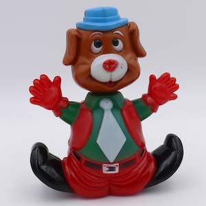 1960&#39;s Wind-up Clockwork Rocking Dog Toy Figurine Hong Kong