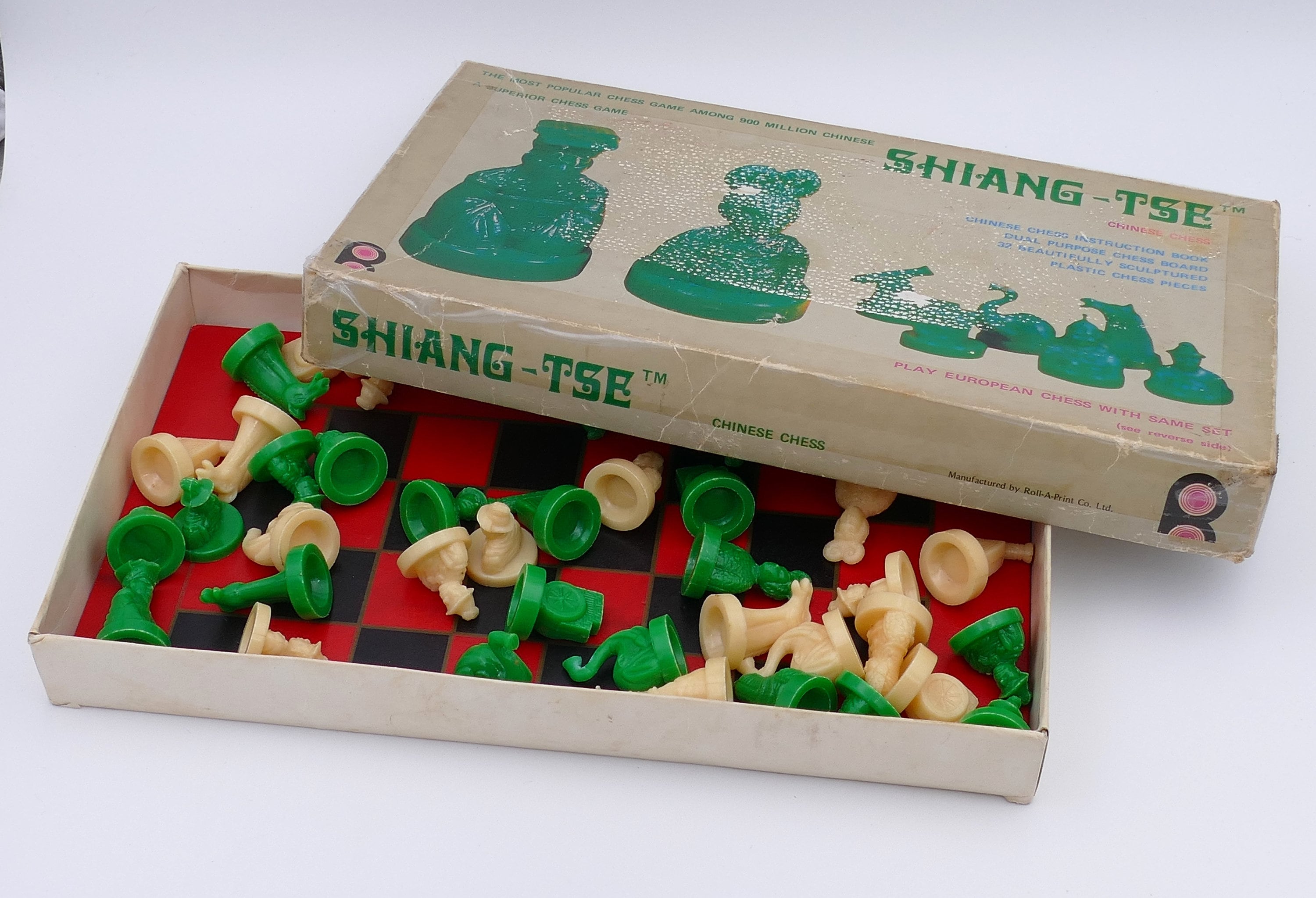 1960's Vintage Shiang-tse Chinese Chess Set Complete