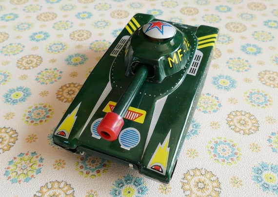 ブリキ製 1960年代 軽戦車 MF-721 シャア専用 フリクショントイ