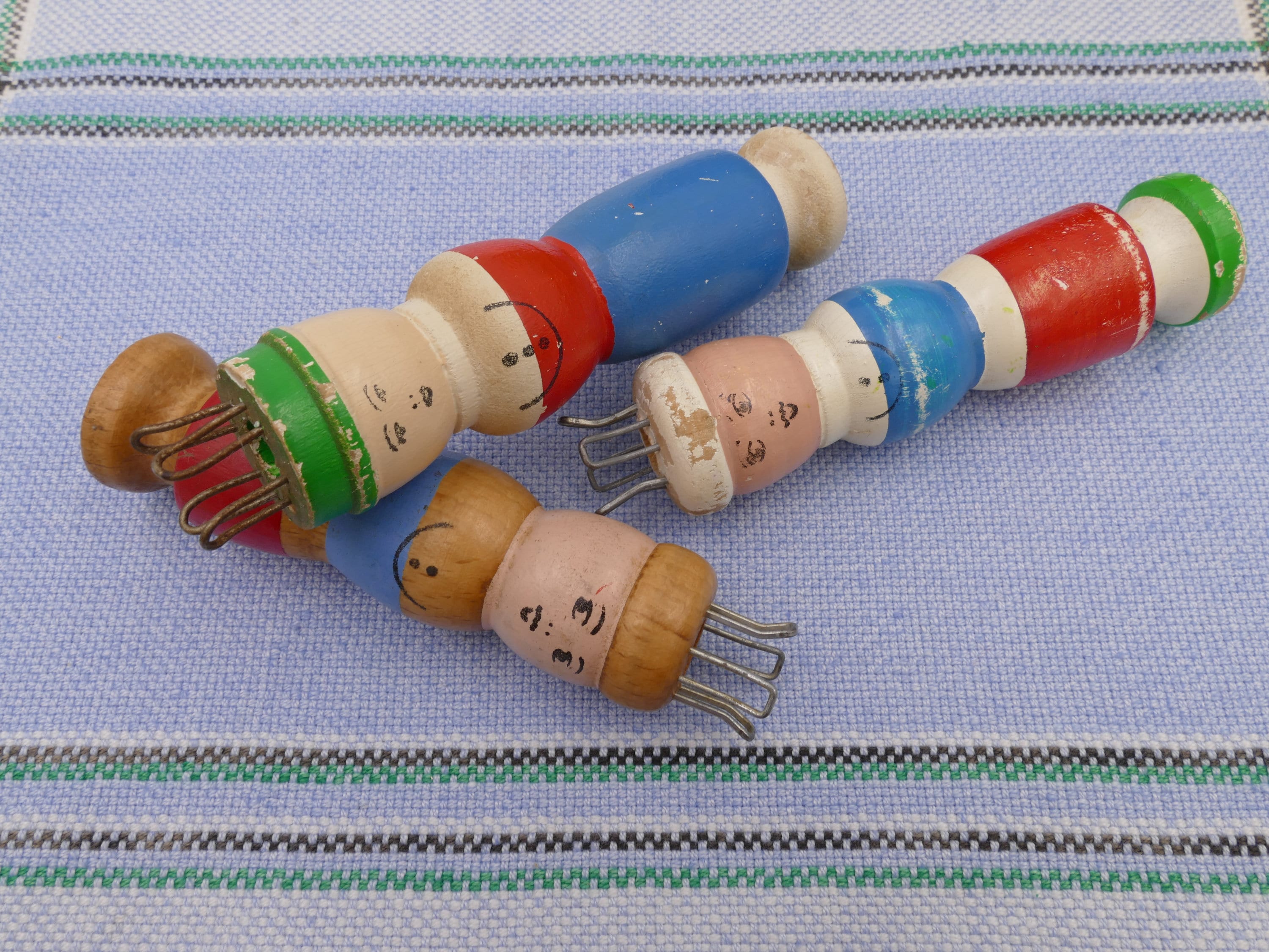 Knitting Nancy, Vintage Wooden Knitting Doll, French Knitting, Bobbin –  UpperDutch