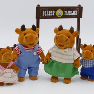 1980&#39;s Vintage Forest Families COW Dad Mom Boy Girl