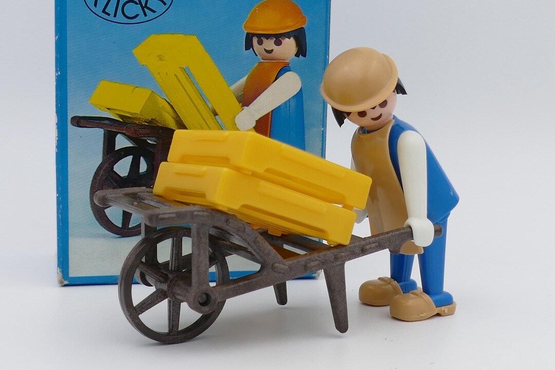Playmobil infirmière et desserte