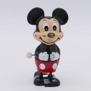 Vintage Tomy 1980&#39;s Wind-up Mickey Mouse Figurine Novelty Toy