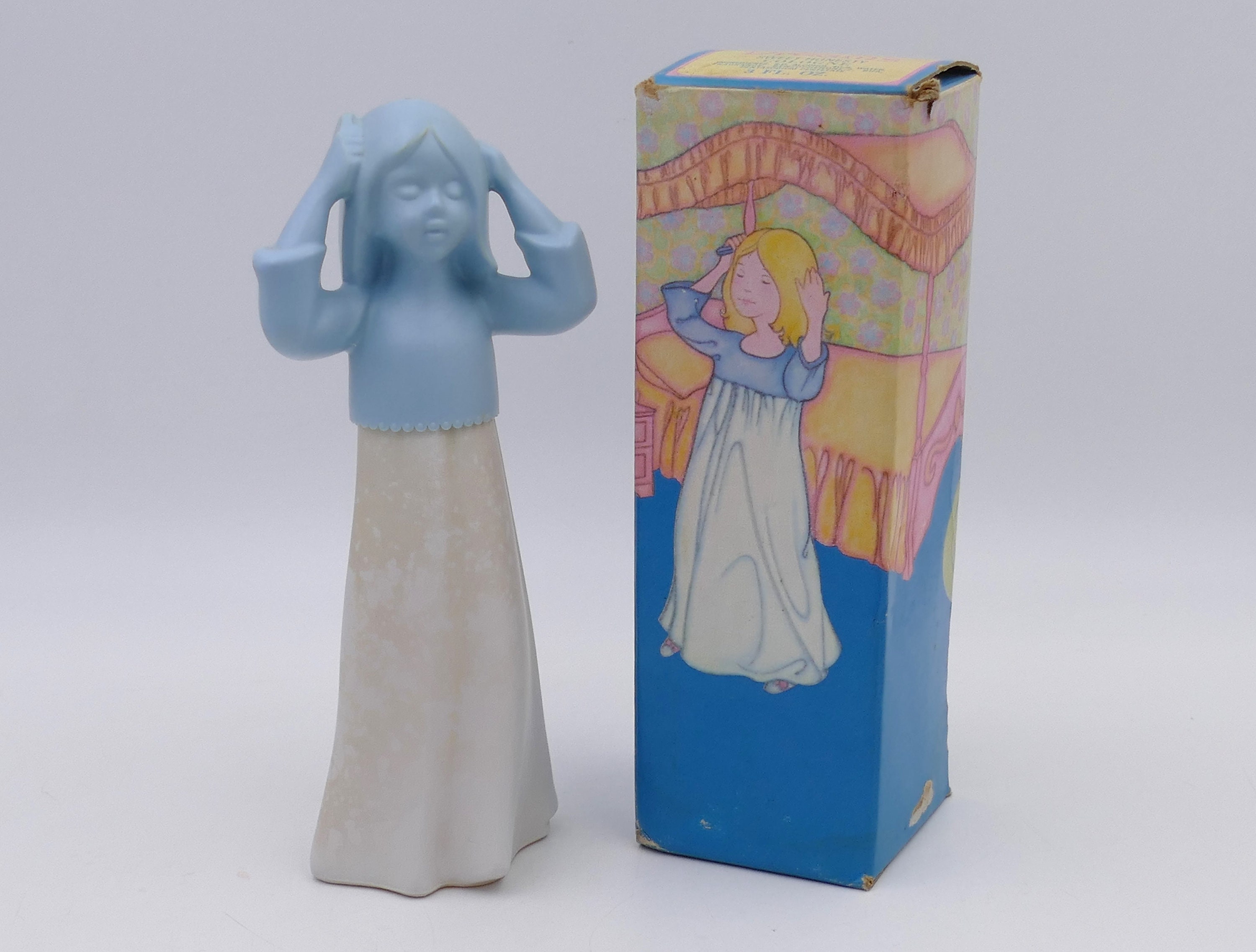 希少 AVON 1980年代 箱付 スコティッシュテリア 香水瓶 ミルクガラス*