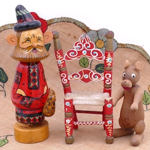 Vintage Wooden Hand-painted Scandinavian Russian Folk Art Doll Figurine Goula Figurine