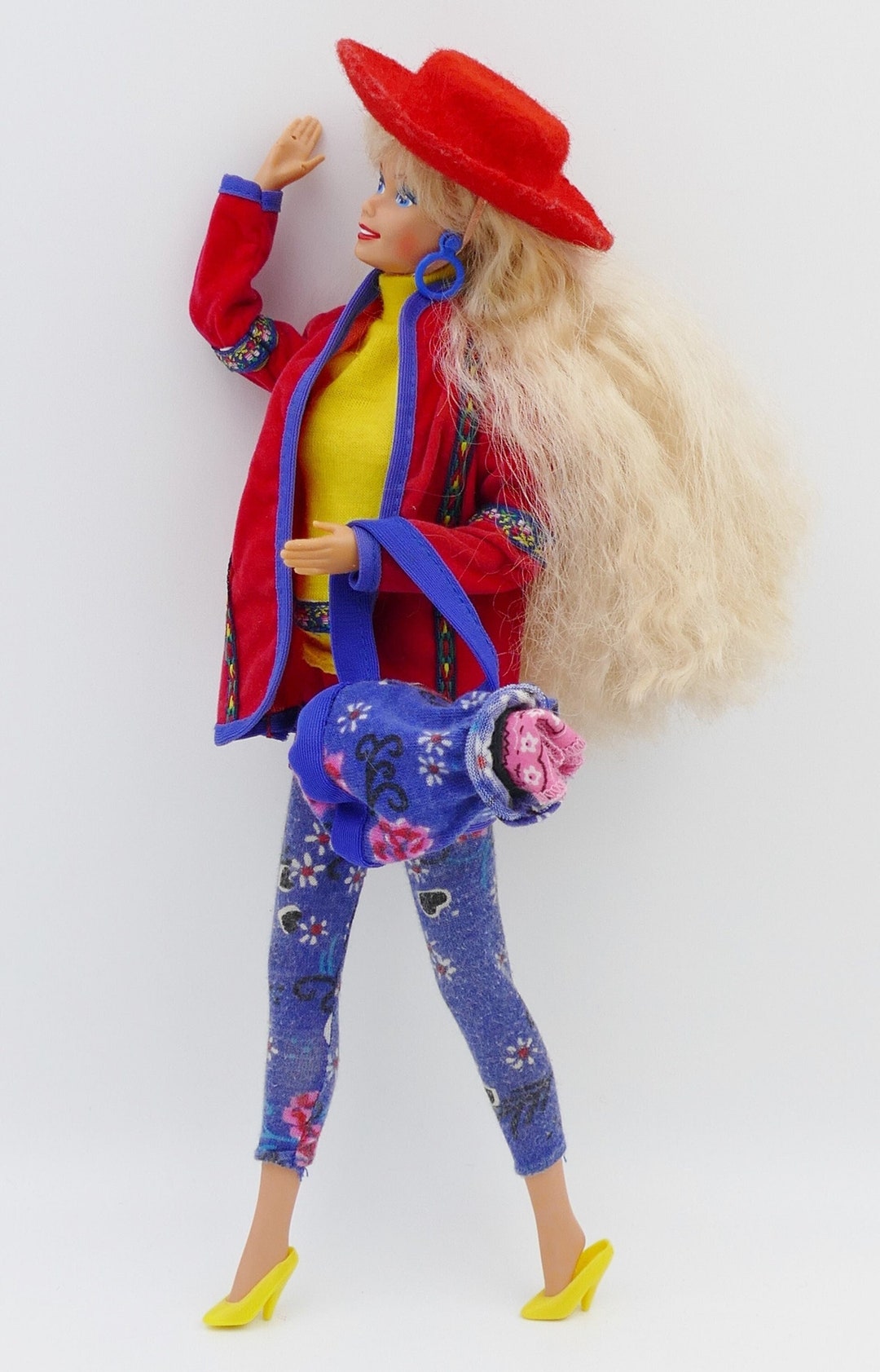 1990 Mattel Barbie United Colors of Benetton Fashion Doll Dressed