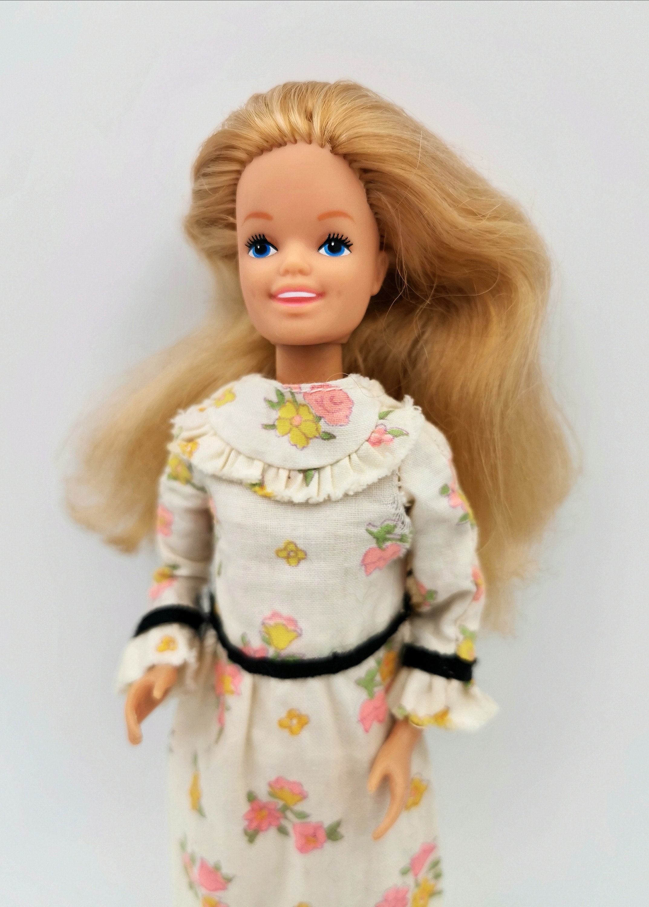 Vintage 1984 Mattel Skipper Doll Original Clothes Barbie's Vintage 1984 Mattel Skipper Doll Original Clothes Barbie's
