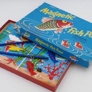 Vintage 1970&#39;s Magnetic Fish Pond Original Box Spear&#39;s Games