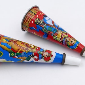 Pair of 1950&#39;s Tin Litho Blow Horns Trumpets Noisemakers Wild West Cowboy Theme Japan