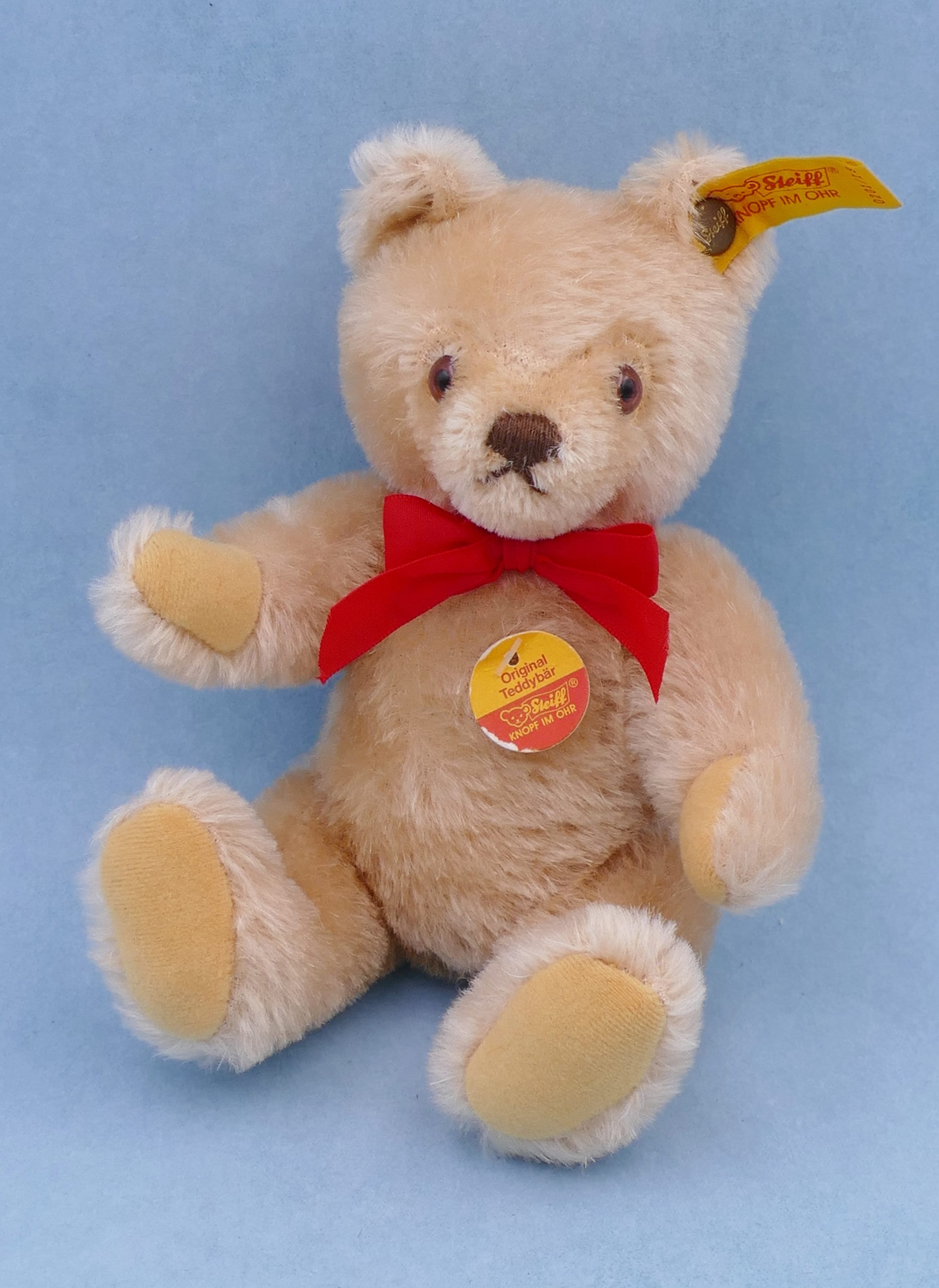 Steiff-teddy-bears  Teddy bear, Teddy bear cartoon, Vintage teddy bears