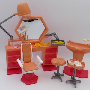 1980&#39;s Fashion Doll Hair Styling Salon Play Set Fashion Doll Accessories Arco Industries Original Box