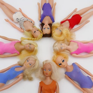 Lot of 1970&#39;s Hong Kong Clone Fashion Dolls