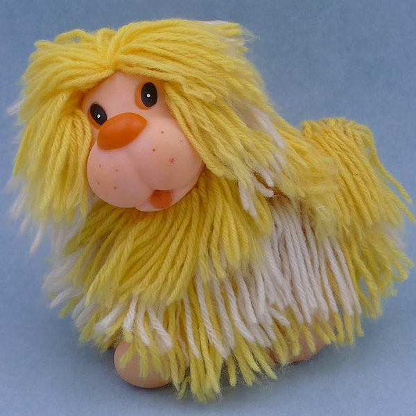 1980's Clone Fluppy Dogs 'I'm a Li'l Shaggy Doggy Mommy' Pup Toy Figurine