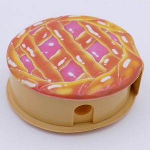 1980&#39;s Vintage Kutsuwa Pie Pencil Sharpener Japan