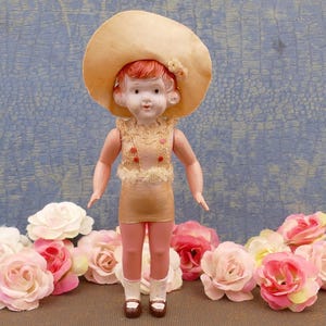 Vintage 1950&#39;s Japan Celluloid Bay Doll Figurine