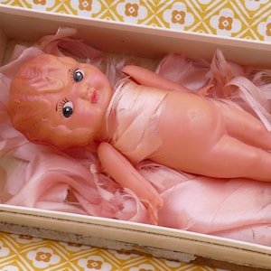 Vintage 1950&#39;s Japan Celluloid Girl Doll Figurine Original Box Label