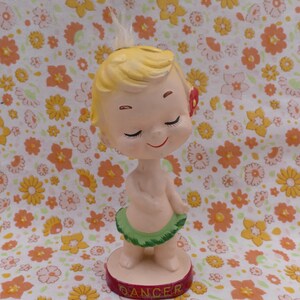 Vintage 1950&#39;s Plasterware Chalkware Island Dancer Bobblehead Ornament