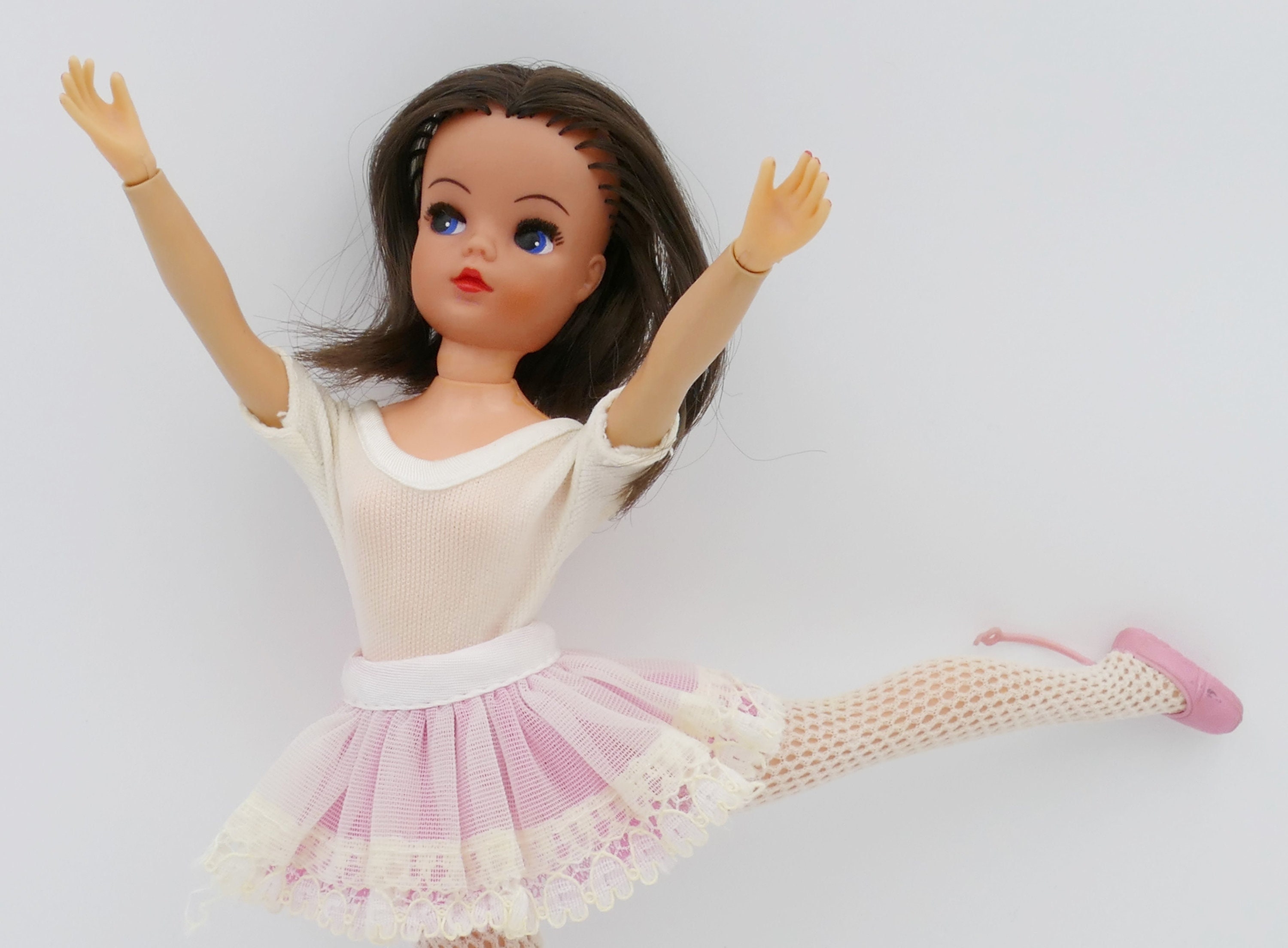 1970 sindy doll