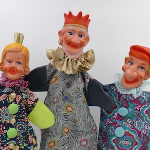 Vintage Mister Rogers Neighborhood Land Of Make Believe Fairytale Hand Puppets King Queen Court Jester