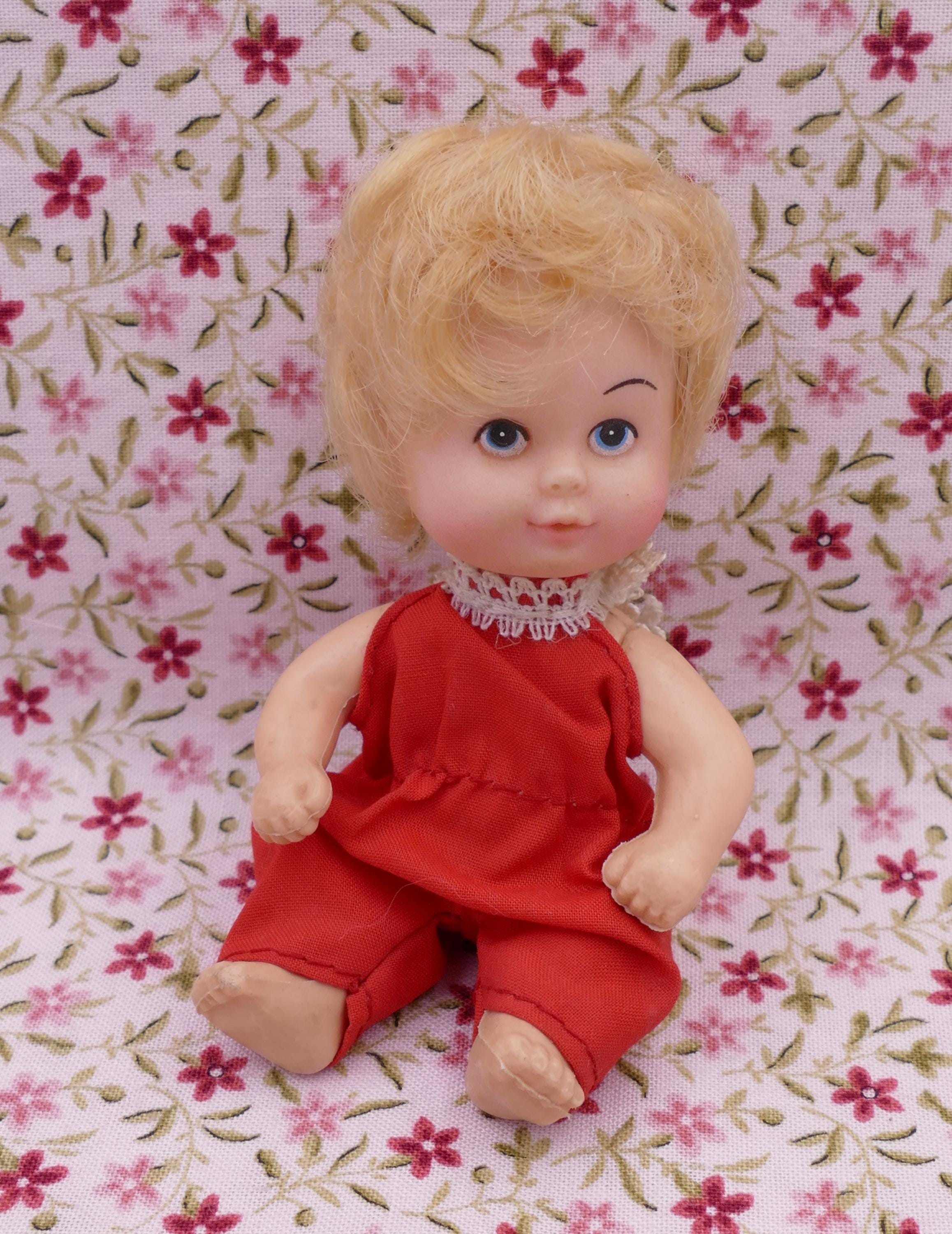 ANCIENNE POUPEE MINIATURE Mignonnette Poupée Artiste Pamela Philip