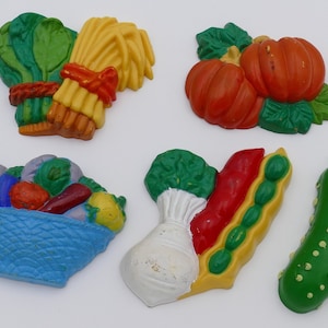 Set of Five Vintage 1980&#39;s Kitchen Vegetables Novelty Fridge Magnets