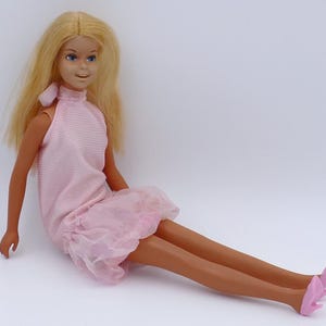 1971 Sun Set Malibu Francie Fashion Doll Pink Bubble Skirt Dress