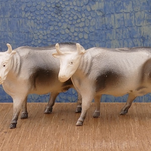 Vintage 1940&#39;s Celluloid Cow Animal Figurines Irwin USA