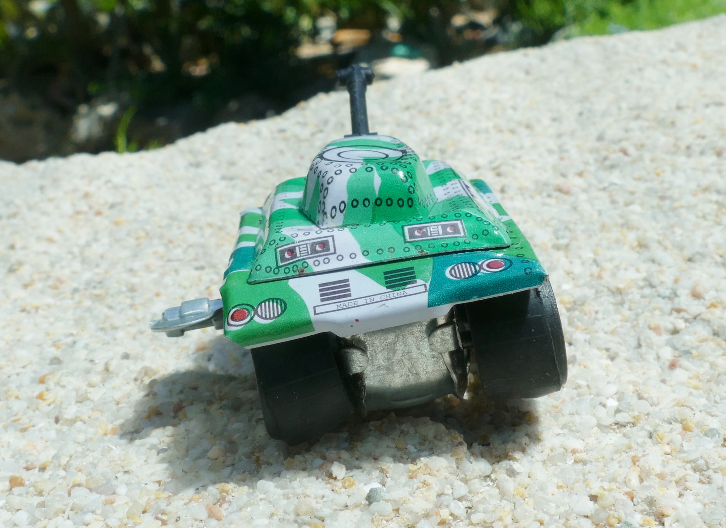 1990年代のブリキ製リトグラフ製ゼンマイ式MS18戦車おもちゃ箱入り