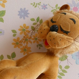 Vintage 1960&#39;s Dream Pets Lion Figurine