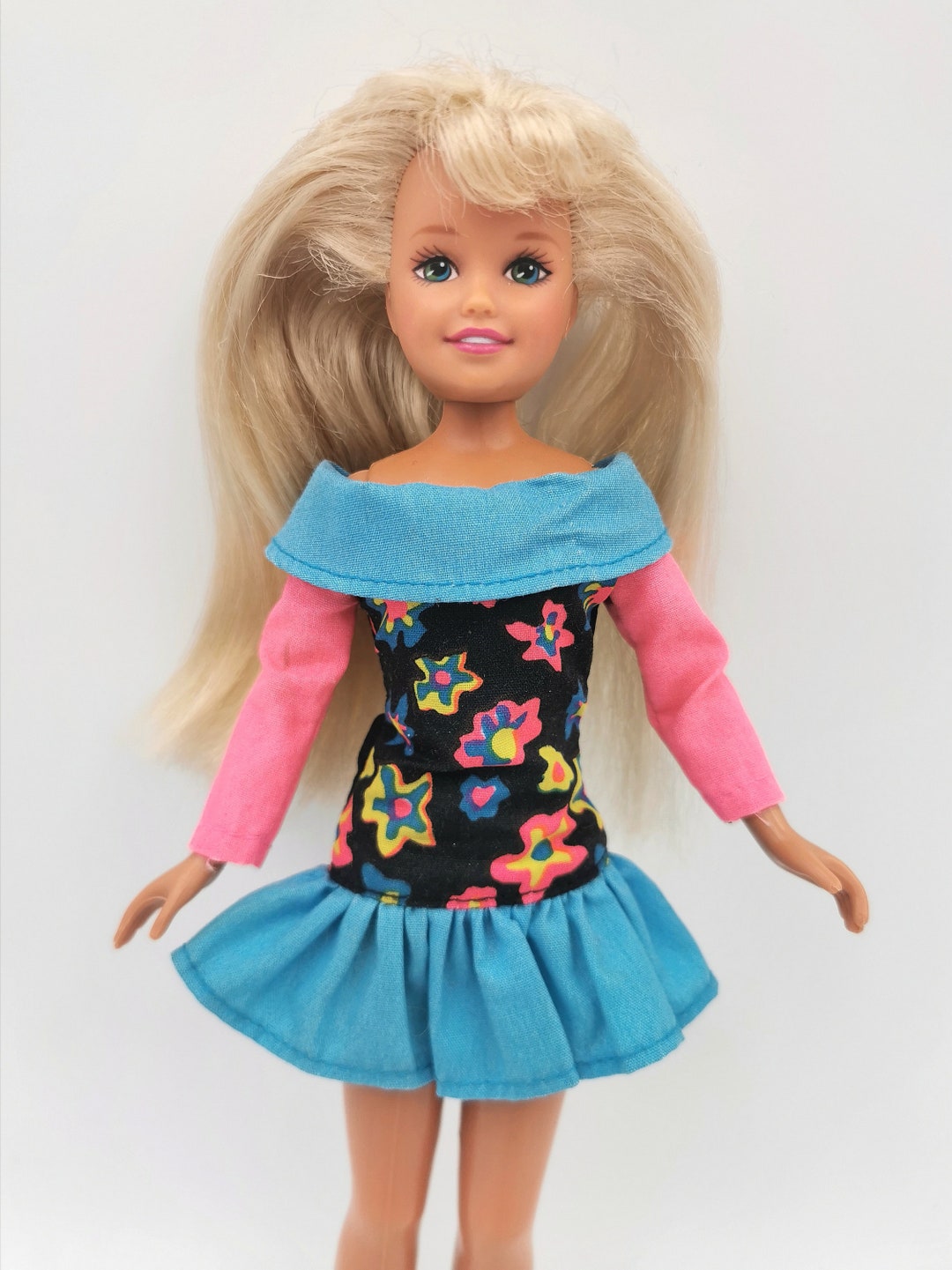 Vintage 1995 Mattel Pizza Party Skipper Doll Original Clothes