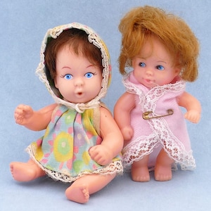 Pair of Vintage 1970&#39;s Small Cute Hong Kong Baby Dolls