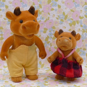 1980&#39;s Forest Families COW Family Dad Girl MC Toy Vintage