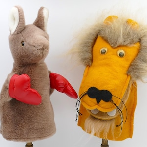 Pair of Vintage 1970s 1980s Animal Hand Puppet Hand Glove Soft Toys Felt Lion Googly Eyes Boxing Kangaroo